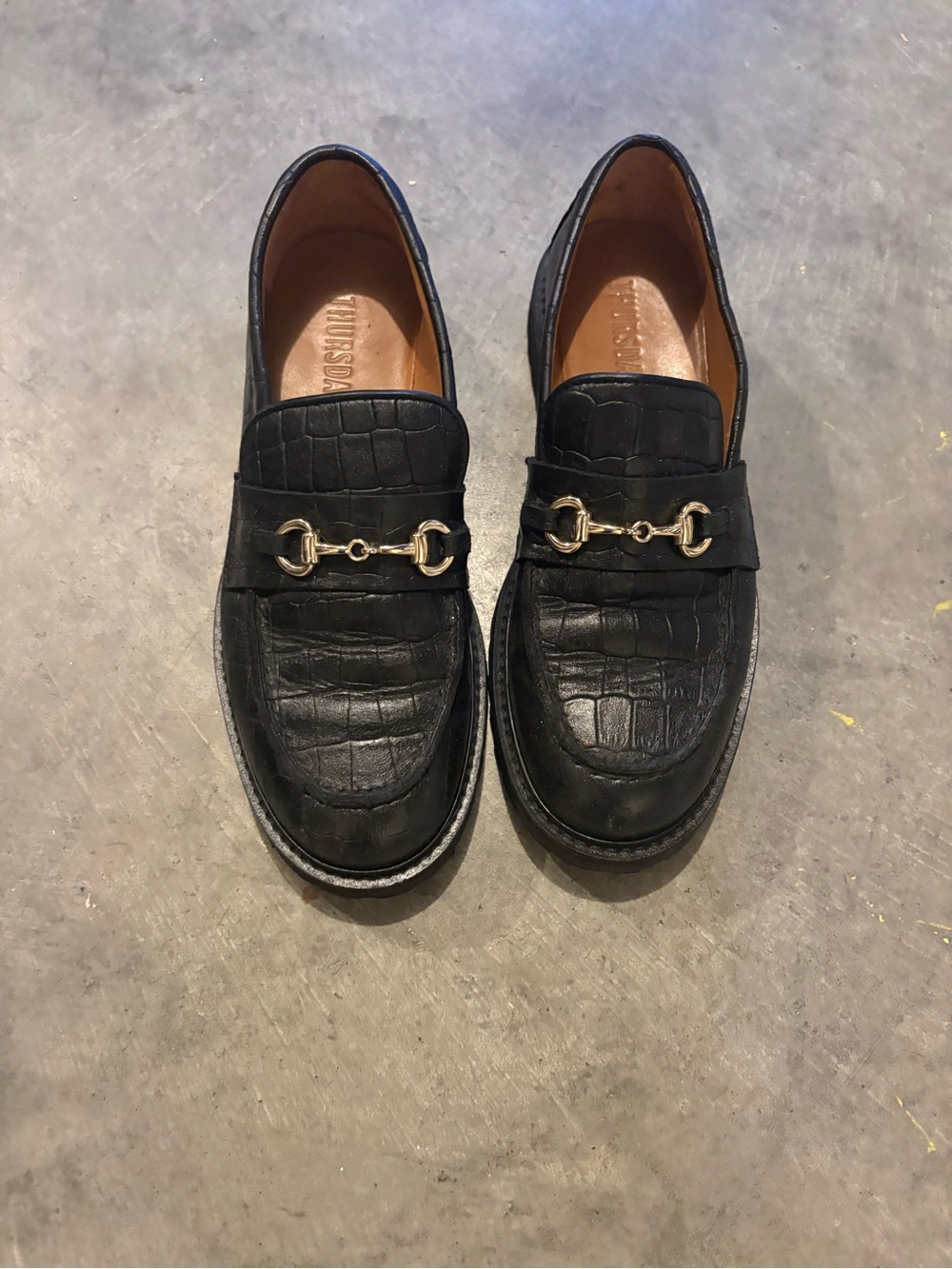 Womens Black Croc-Embossed Leather Loafers with Gold Bit